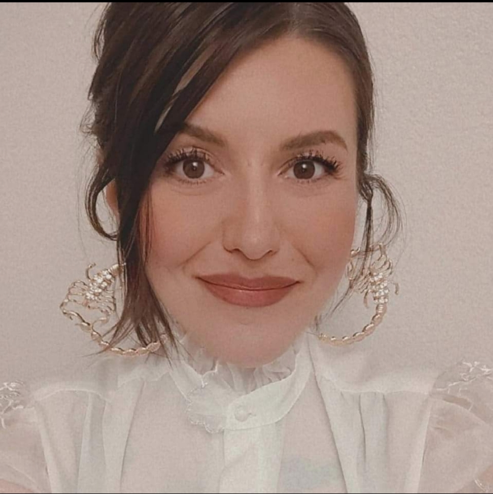 Meet your Posher, Veronica